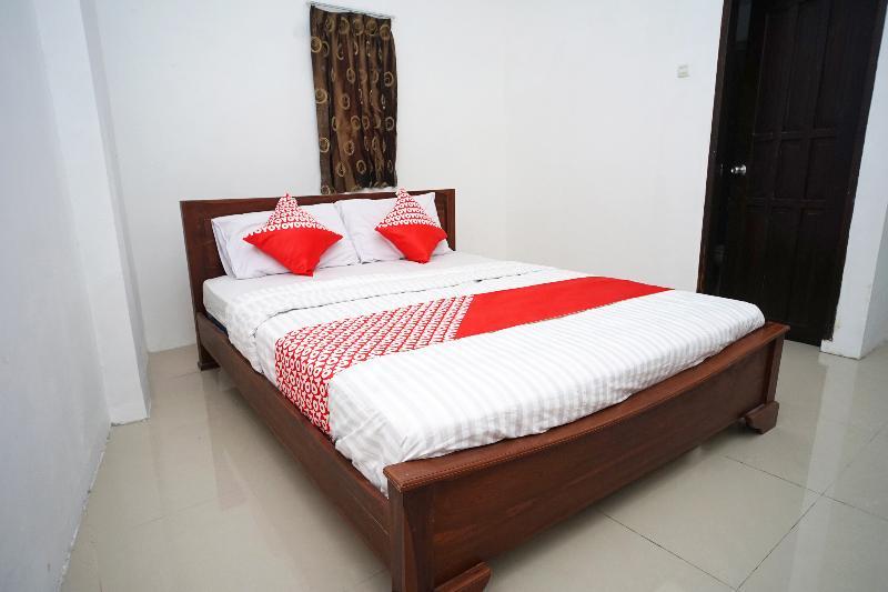 Oyo Flagship 1034 Pondok Mulia Guest House Syariah Баликпапан Экстерьер фото